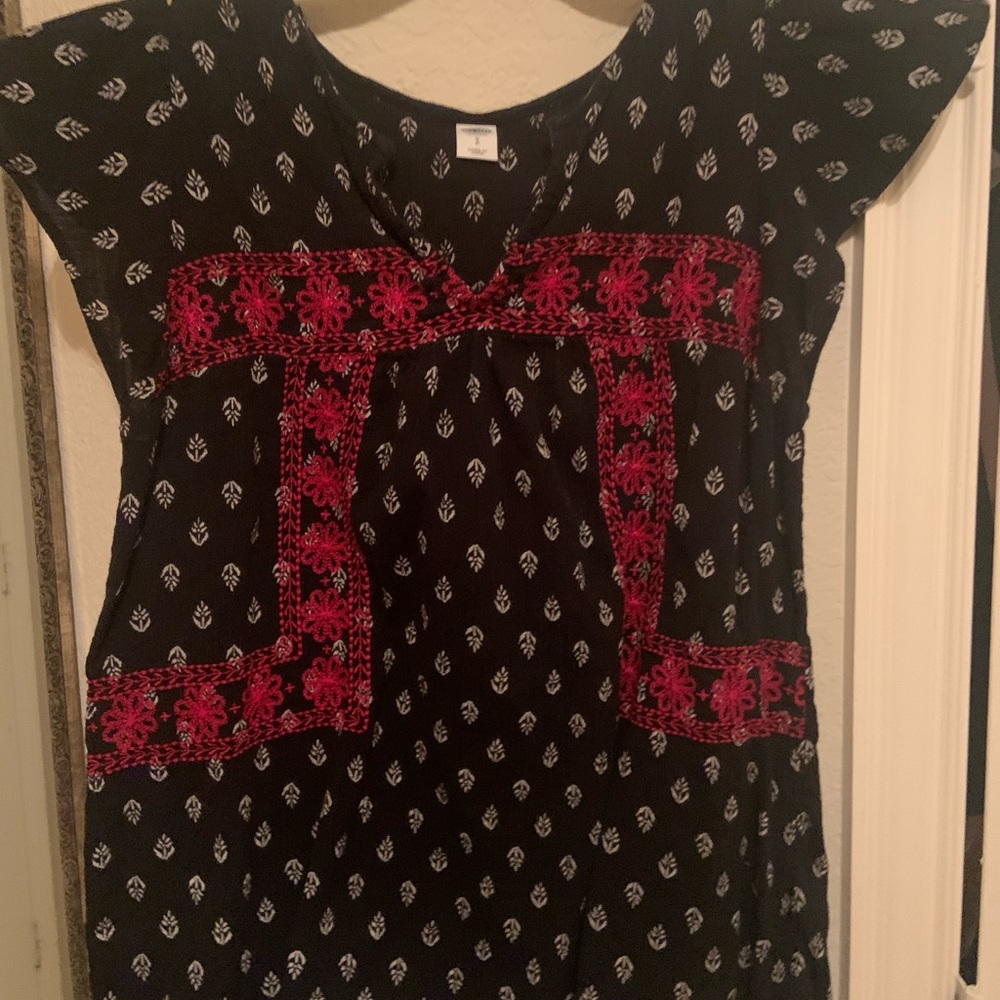 Navy blue white embroidered pink floral top